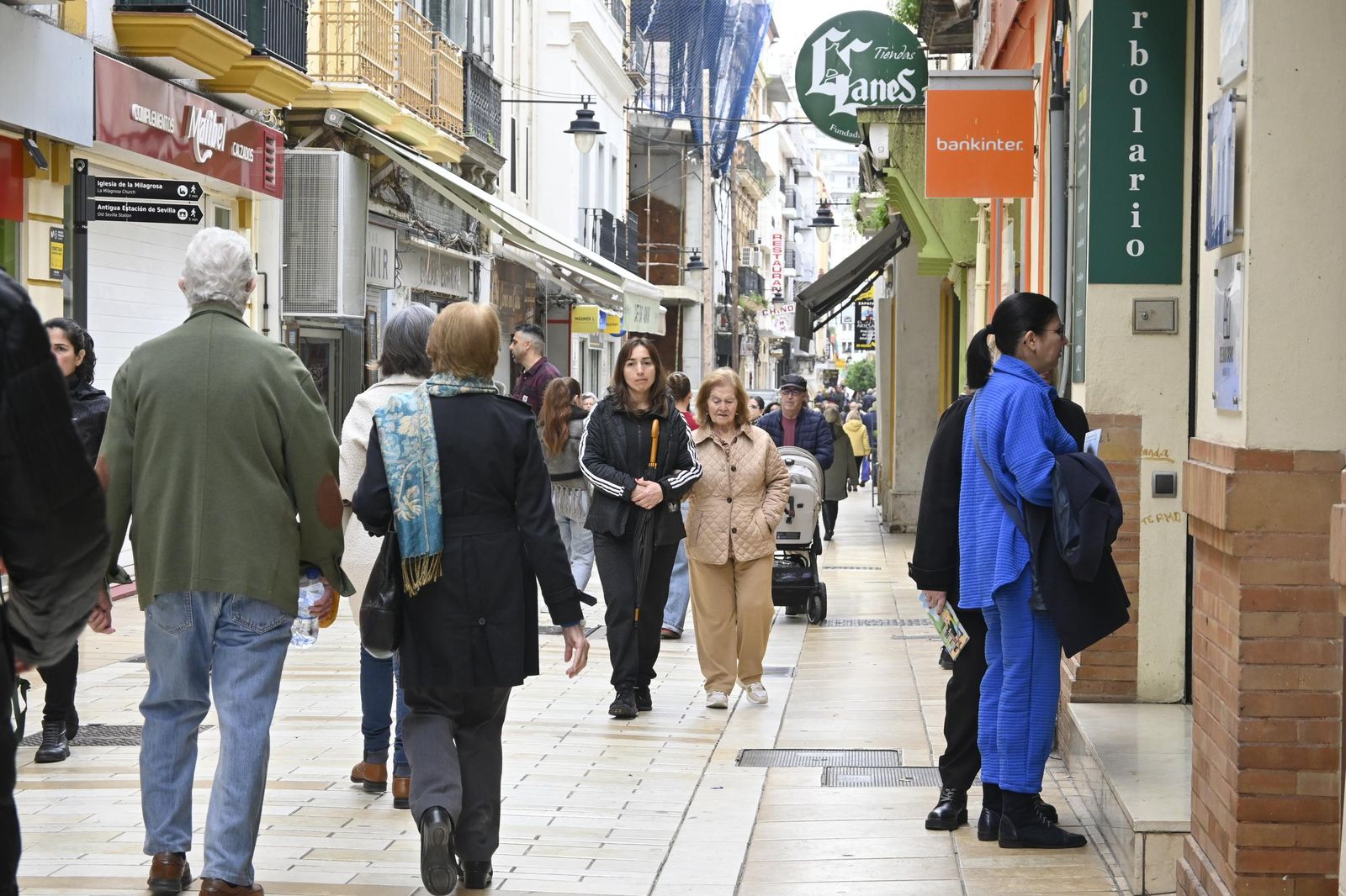 Imágenes de ambiente del miercoles 12 de marzo en Huelva