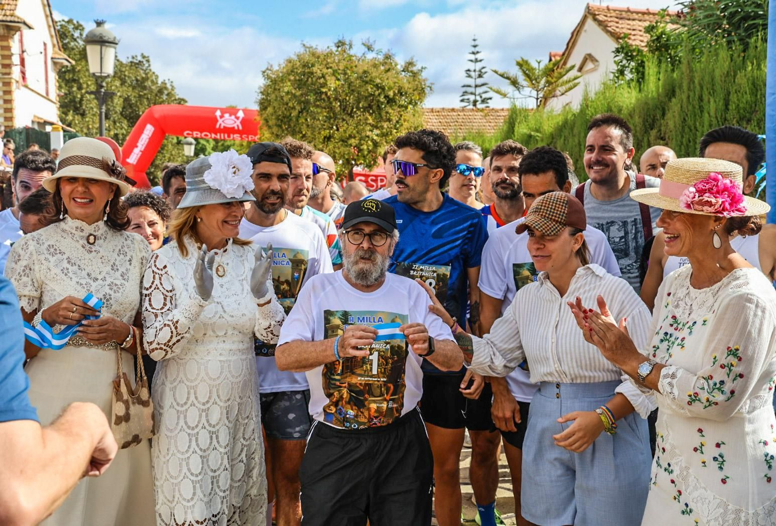 Imágenes de la 'II Milla Británica' en el Barrio Obrero con motivo de la Feria del Legado Británico