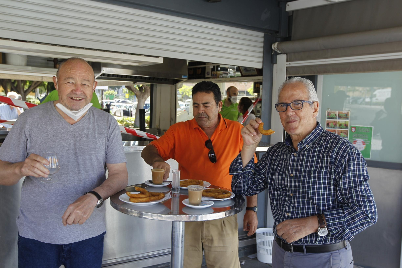 Primer día de apertura de la hostelería en Almería. Coronavirus-COVID-19