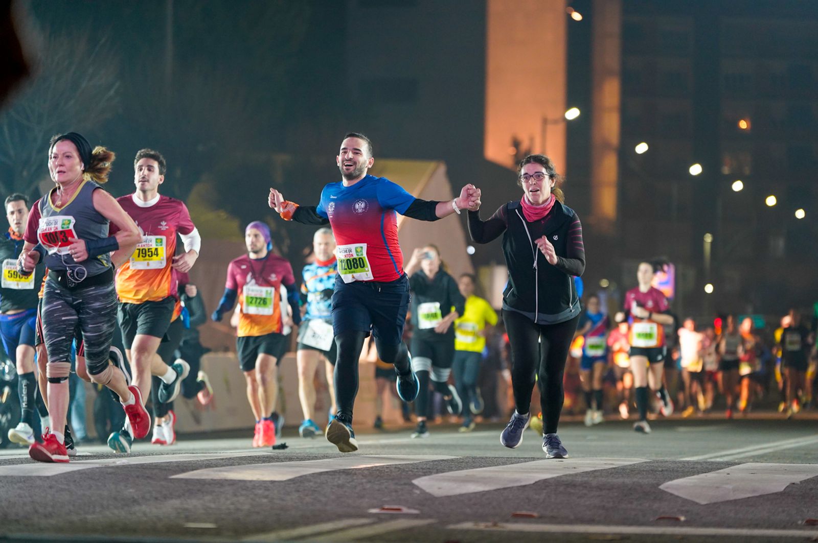 En imágenes: búscate en tu llegada a meta de la Carrera de San Antón 2026 (9)