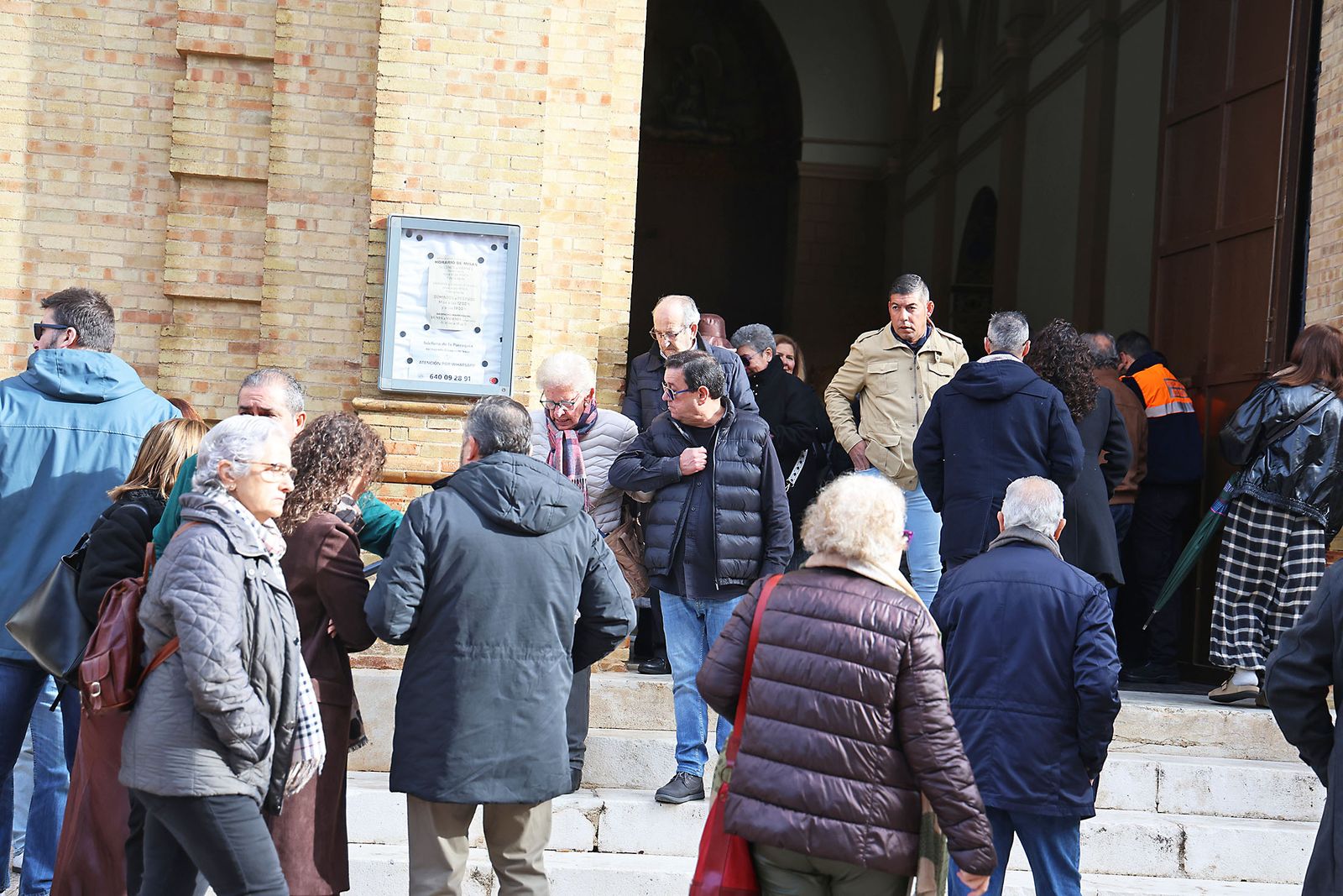Las fotografías del emotivo adiós a Natividad de la Torre, la abuela onubense fallecida en Adamuz