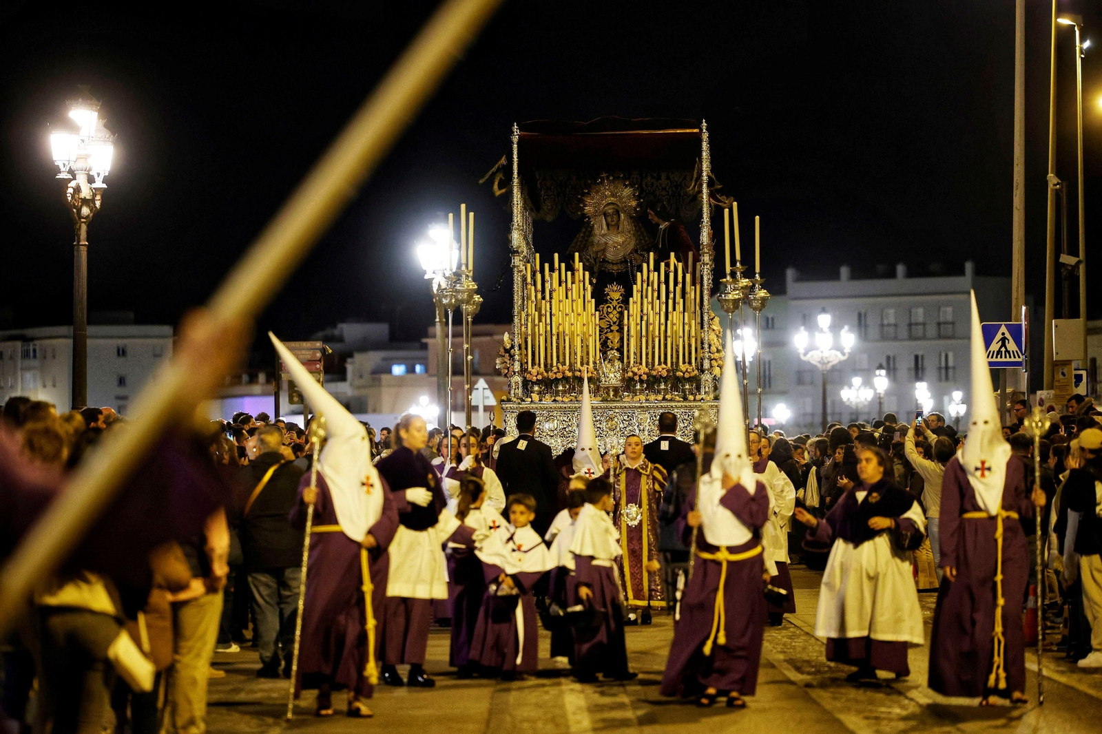 Imágenes de la cofradía de Medinaceli en la Semana Santa de Cádiz 2023