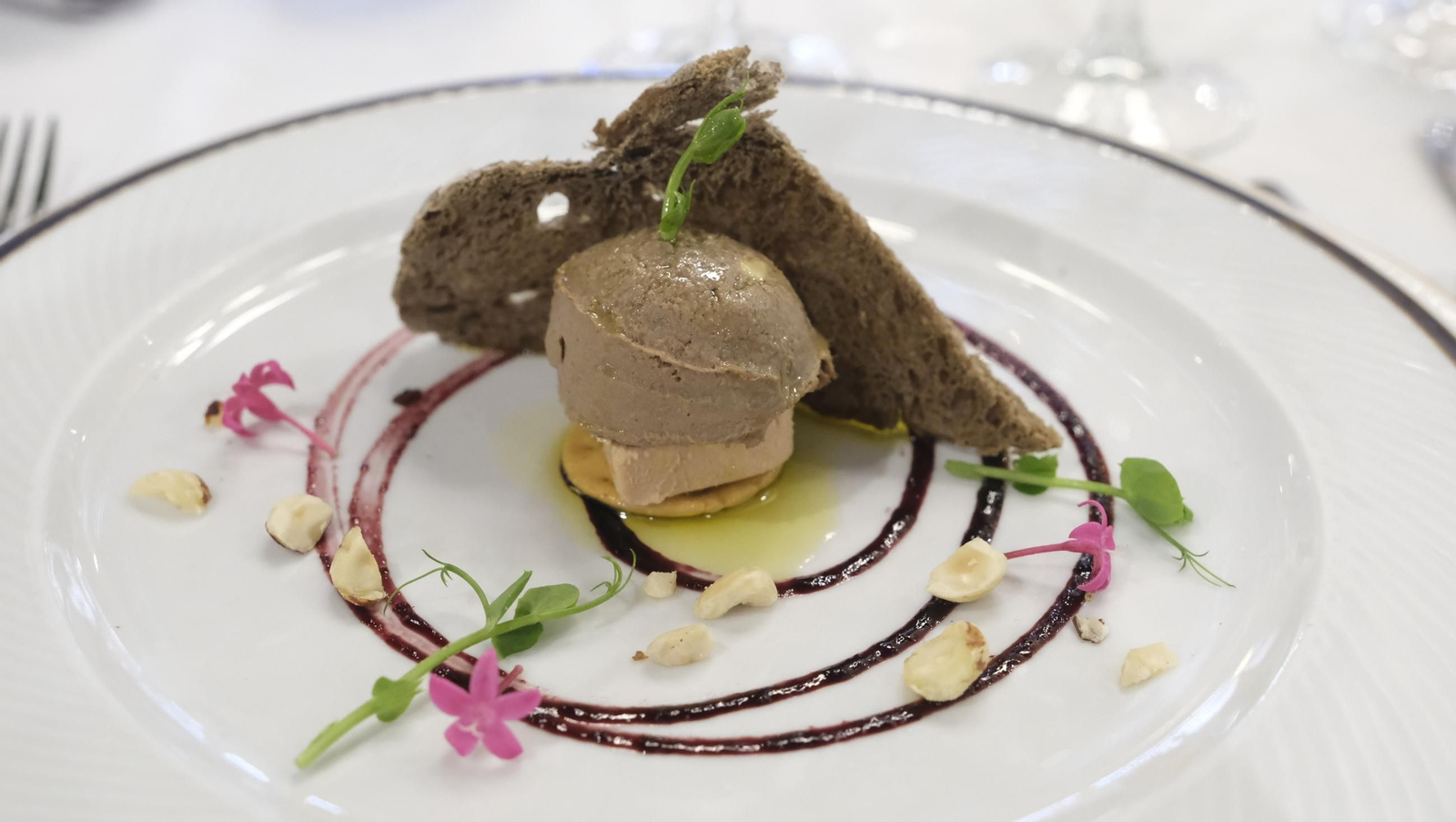 Las imágenes de las Jornadas Gastronómicas El Toro Bravo en la Cocina, en la Terraza Carmona de Vera
