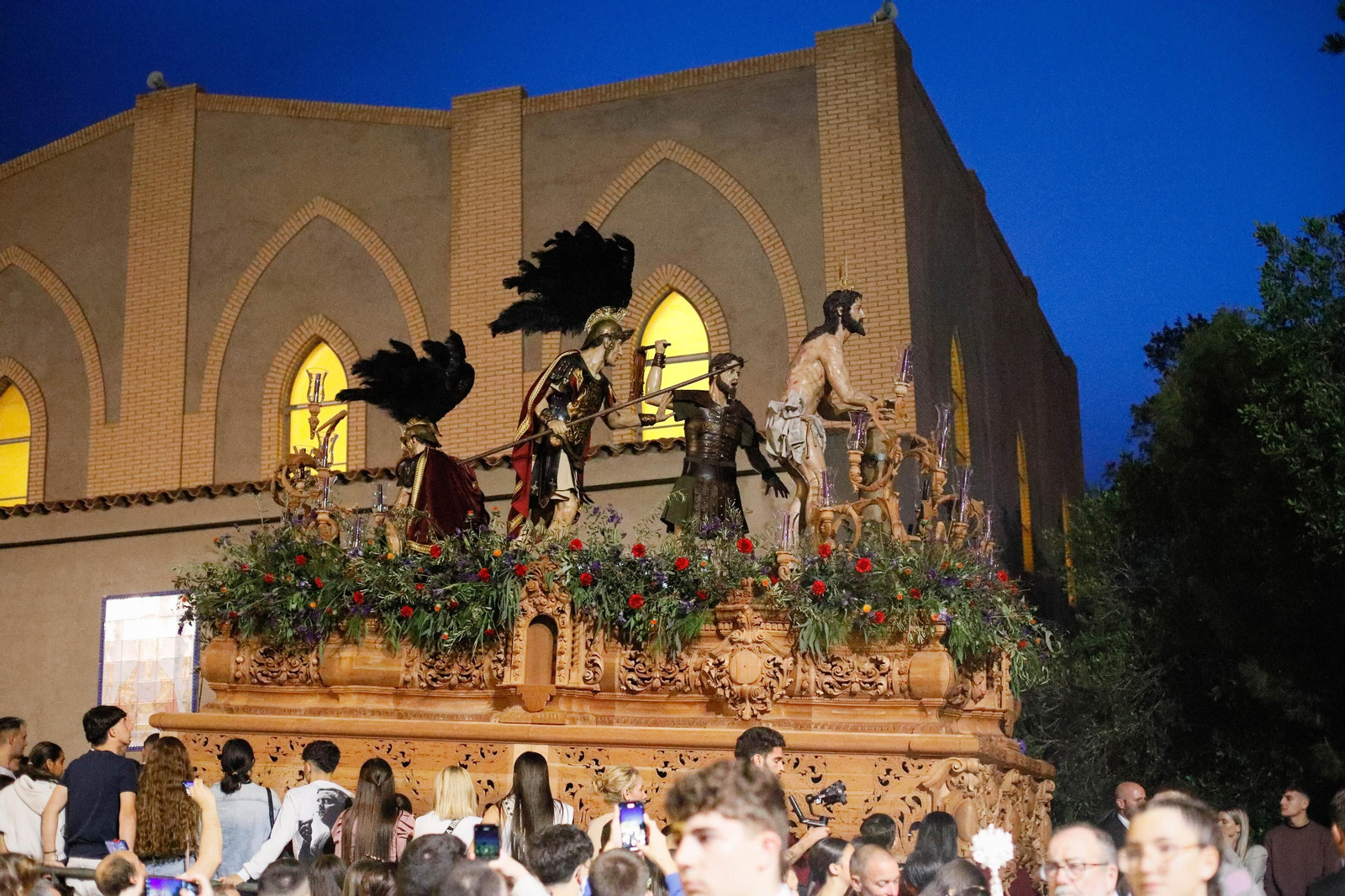 Fervor en las calles al paso de la Unión