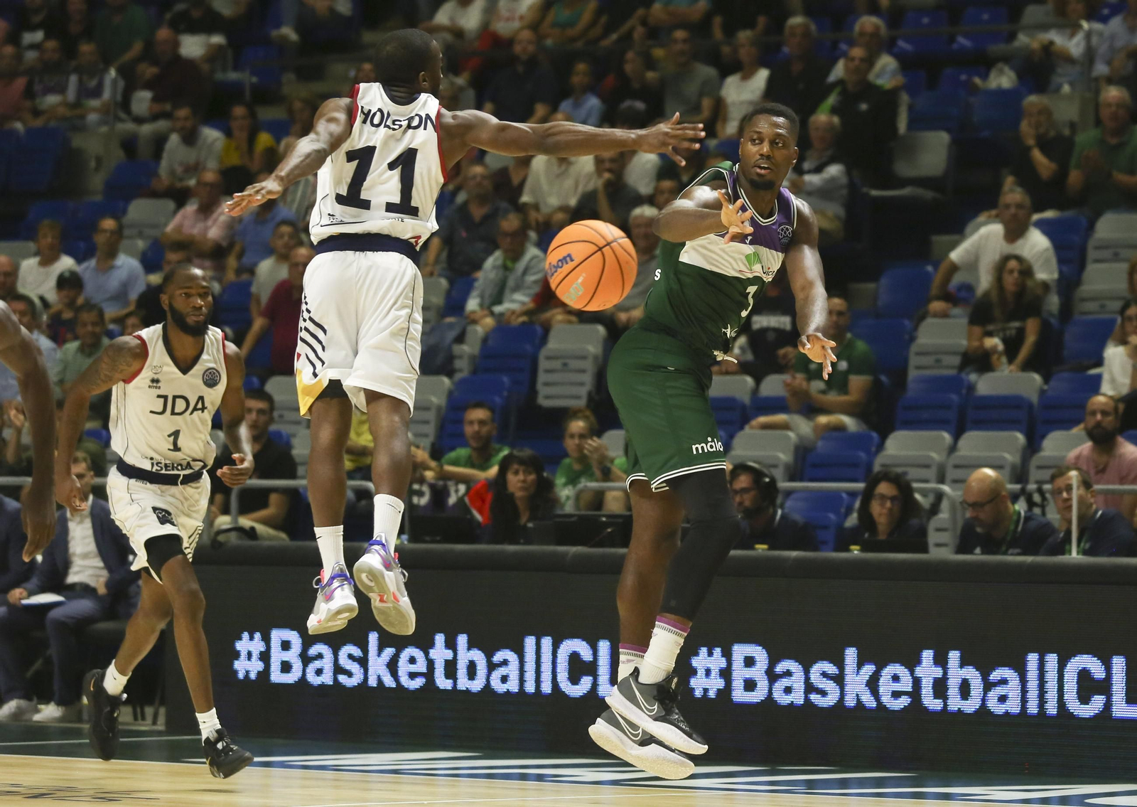 Melvin Ejim, sus cuatro años y seis títulos en Málaga