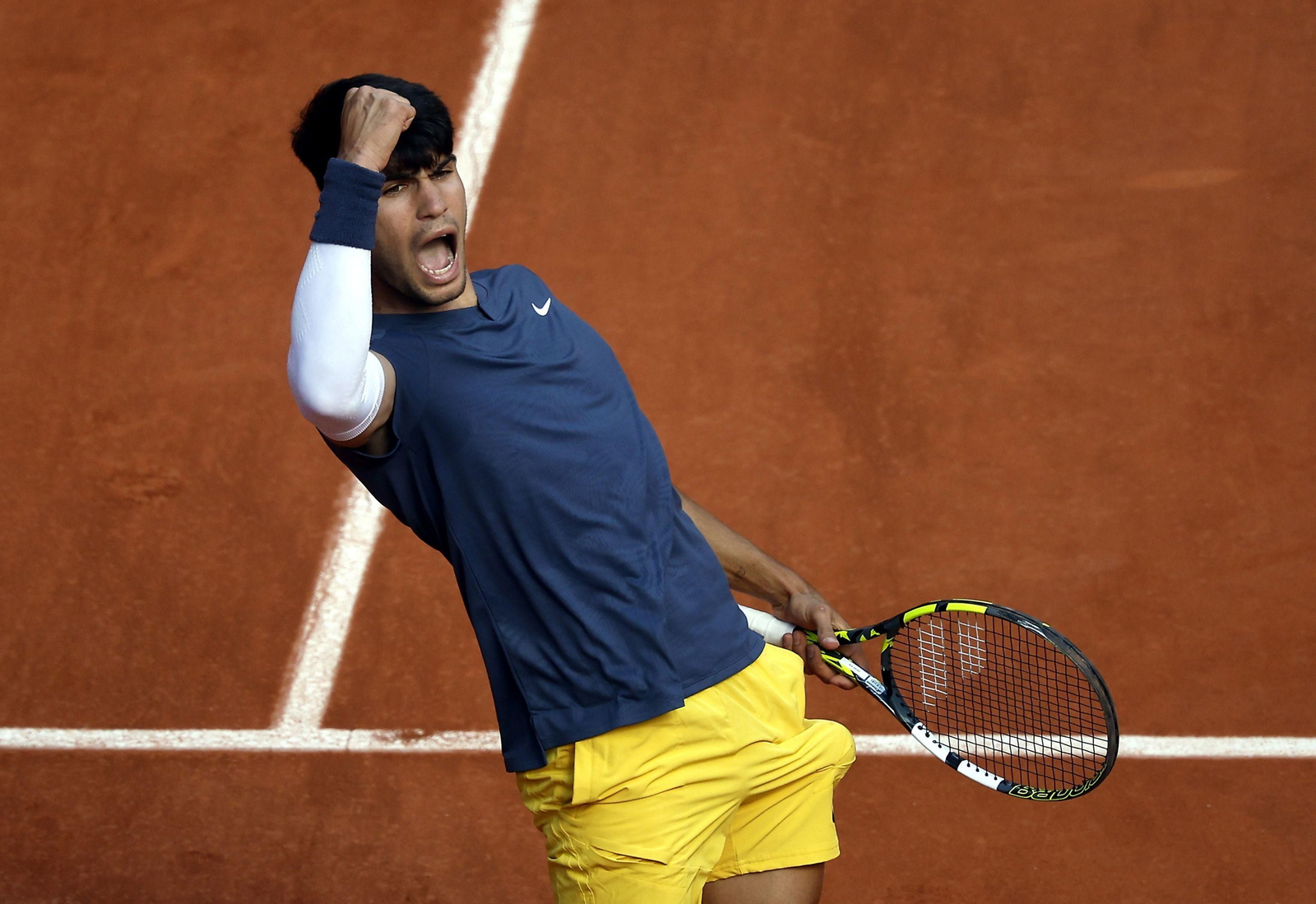Las fotos del primer título de Carlos Alcaraz en Roland Garros