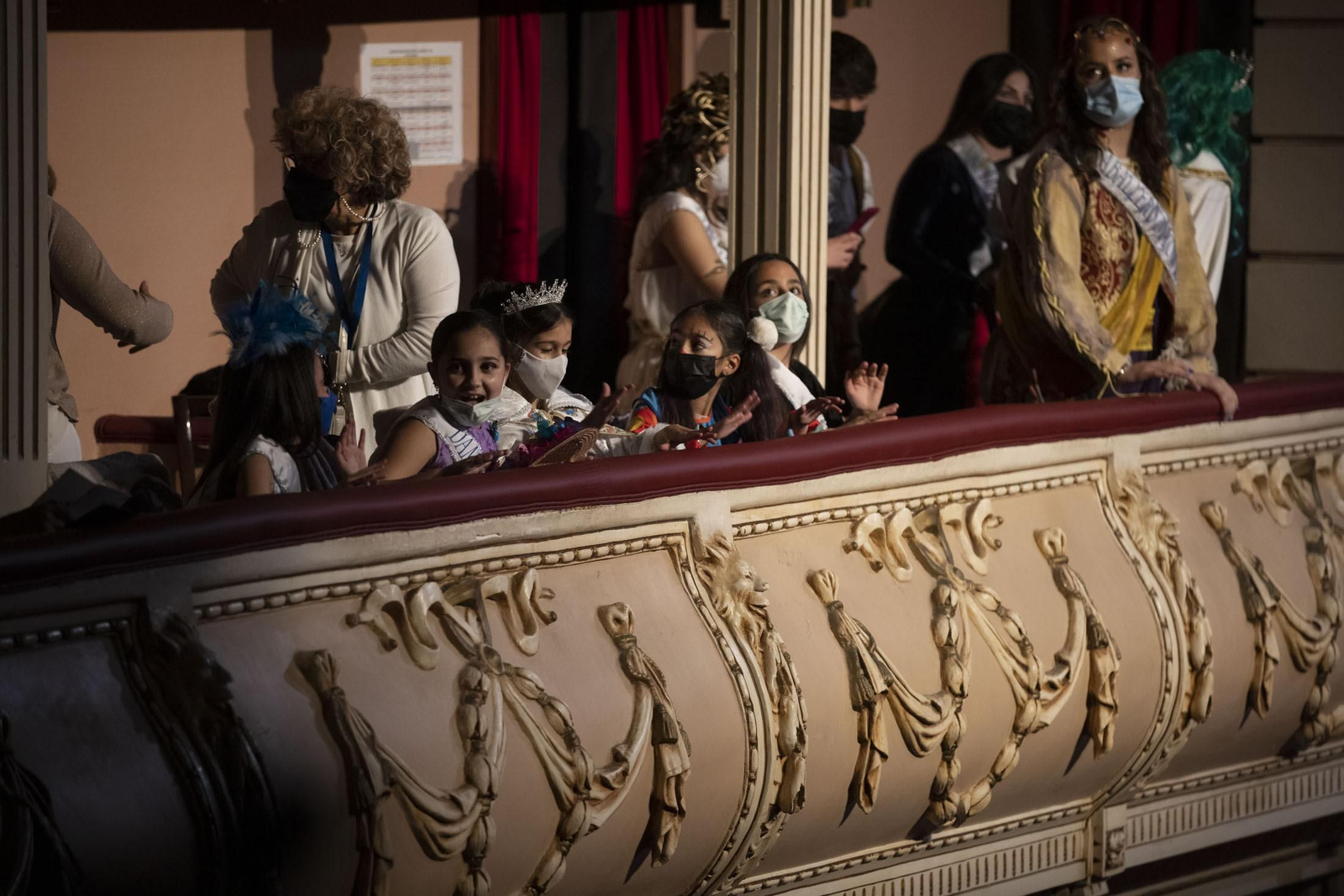 Imágenes del ambiente en el cuarto día del concurso de agrupaciones del Carnaval Colombino
