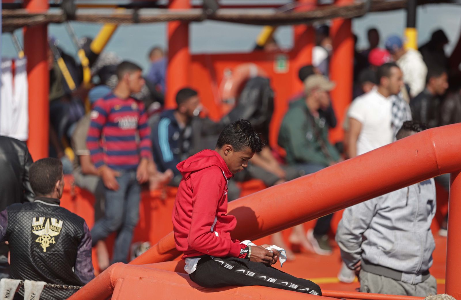 Migrantes rescatados en el puerto de Algeciras