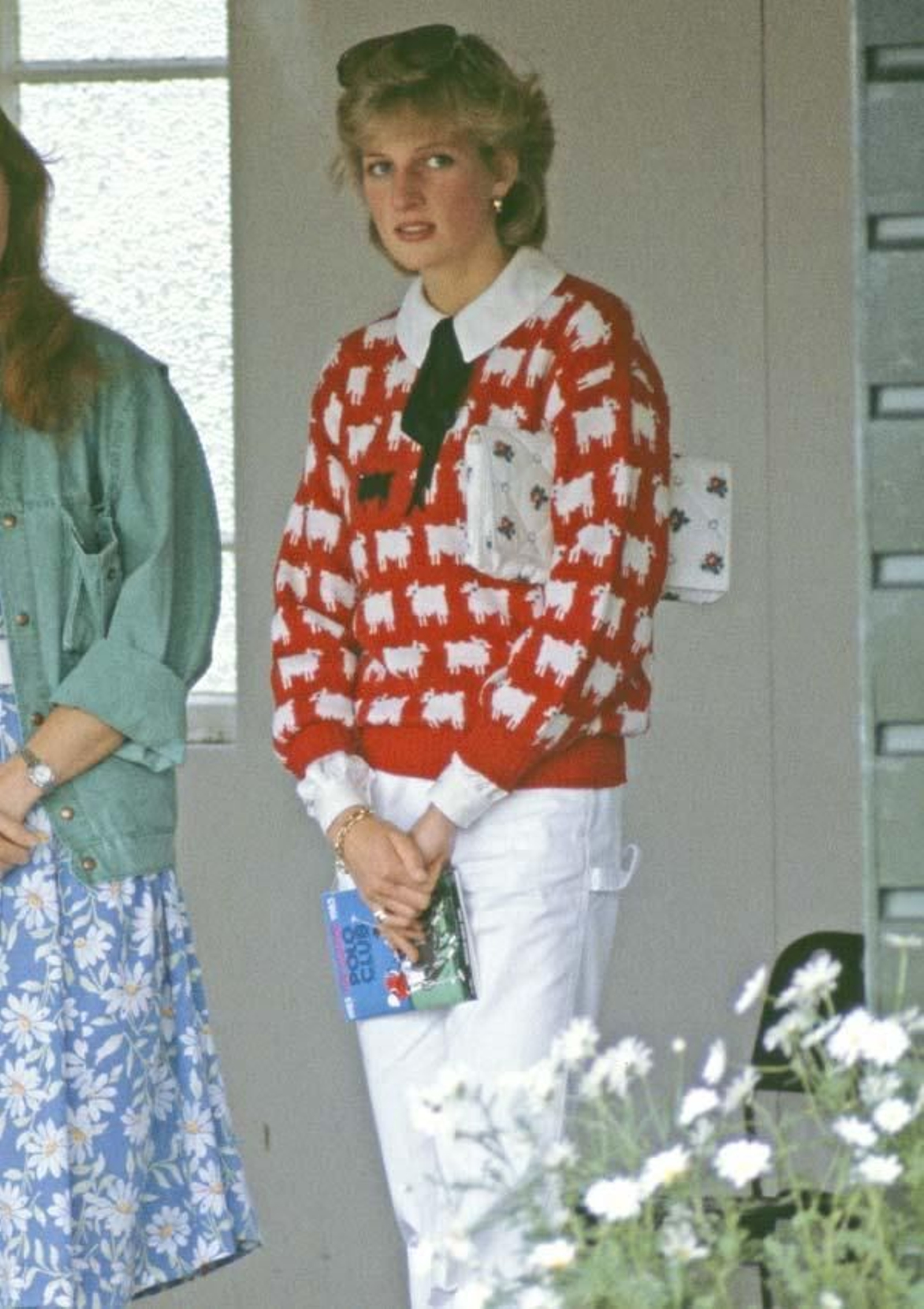 Lady Di con el mítico jersey de ovejas.