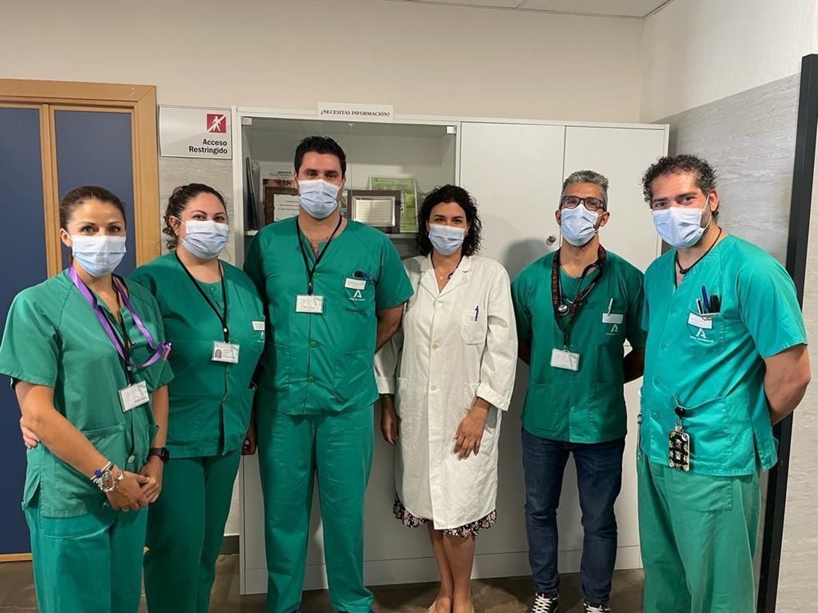 Profesionales de Nefrología del Hospital Universitario Punta de Europa.