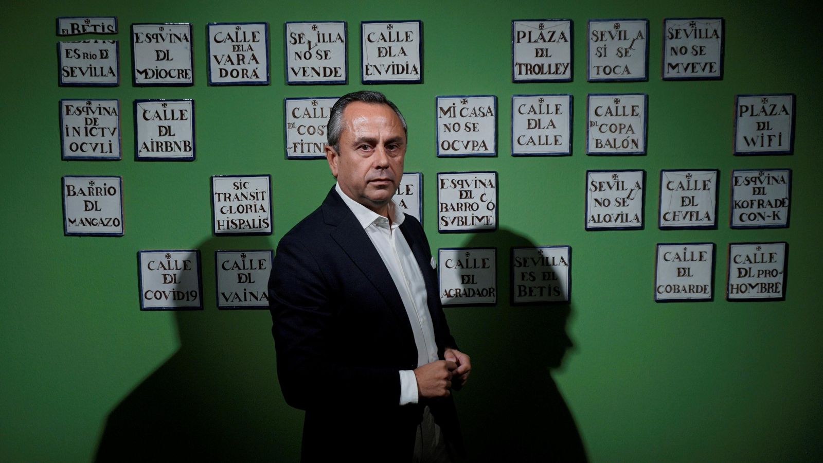 Ricardo Suárez, en la reciente exposición 'Vanidades' de la Fundación Cajasol.