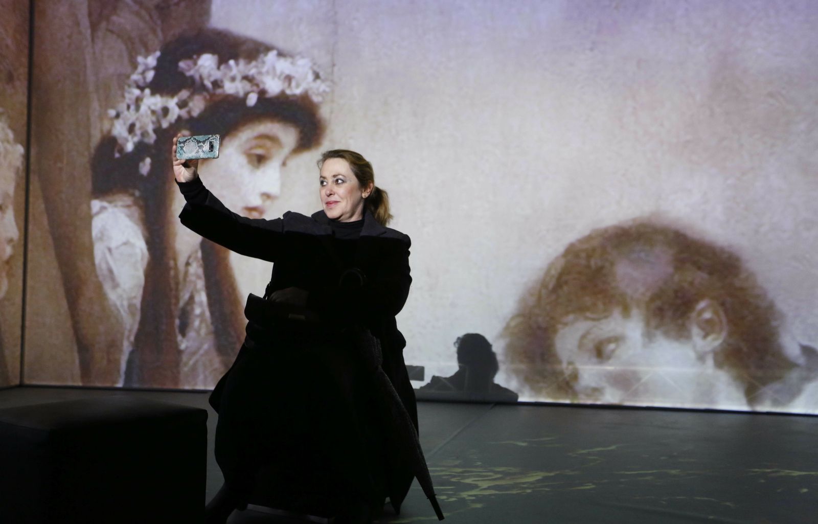 Fotos de la exposición 'El Oro de Klimt' en el Muelle Uno