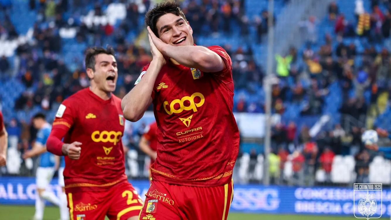 El central italiano celebra uno de sus goles de la anterior campaña.