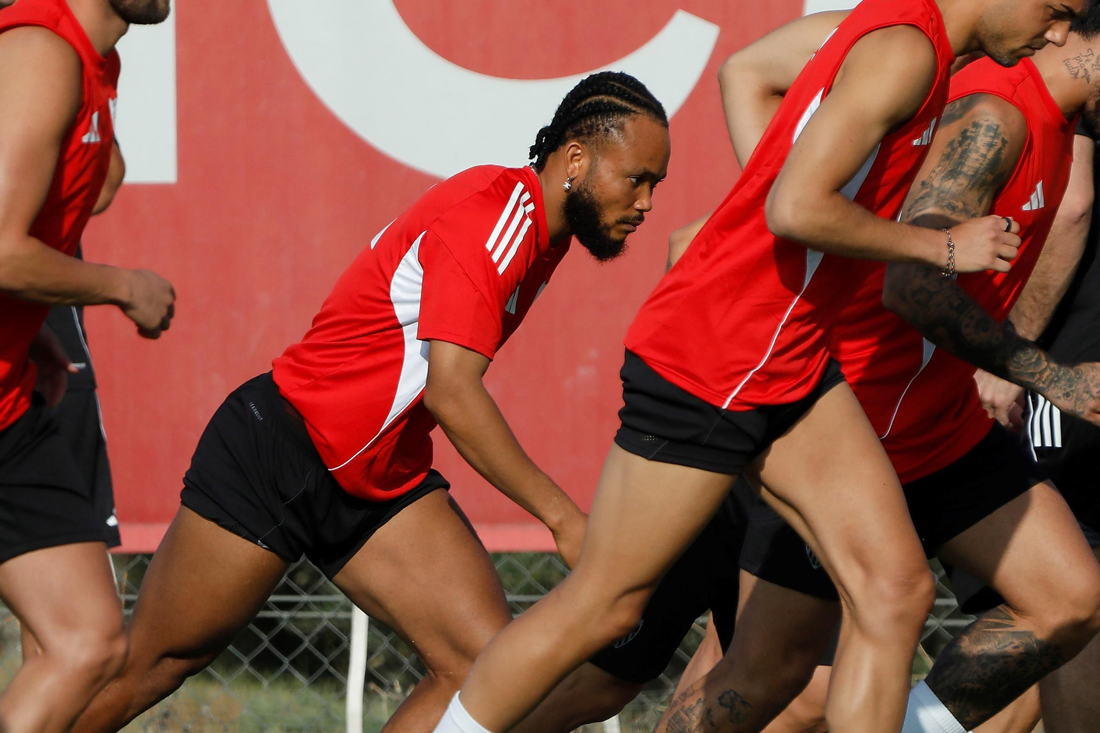 Las fotos del primer entrenamiento del Sevilla FC de la temporada 2025/2026