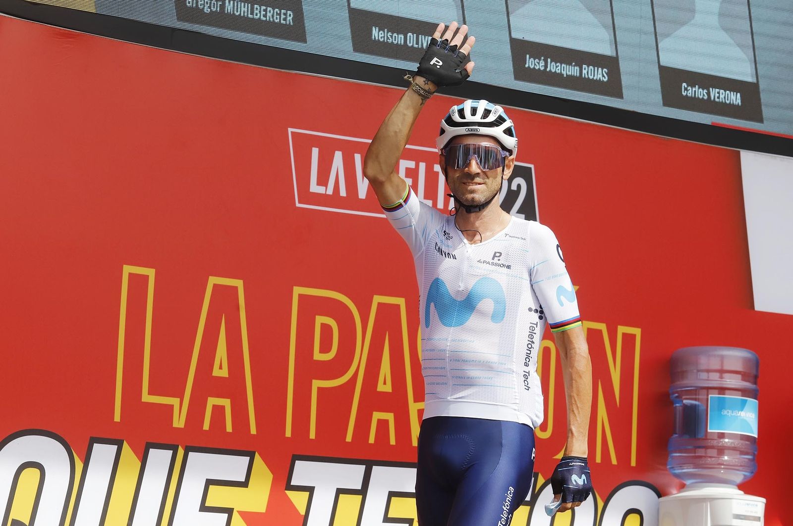 Imágenes de la Vuelta Ciclista a España en su salida desde Aracena en la 17ª etapa