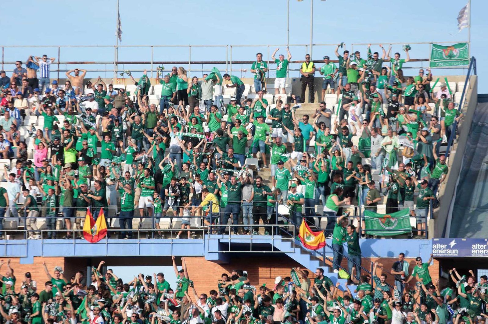 Imágenes del ascenso del Recreativo de Huelva contra el Cacereño