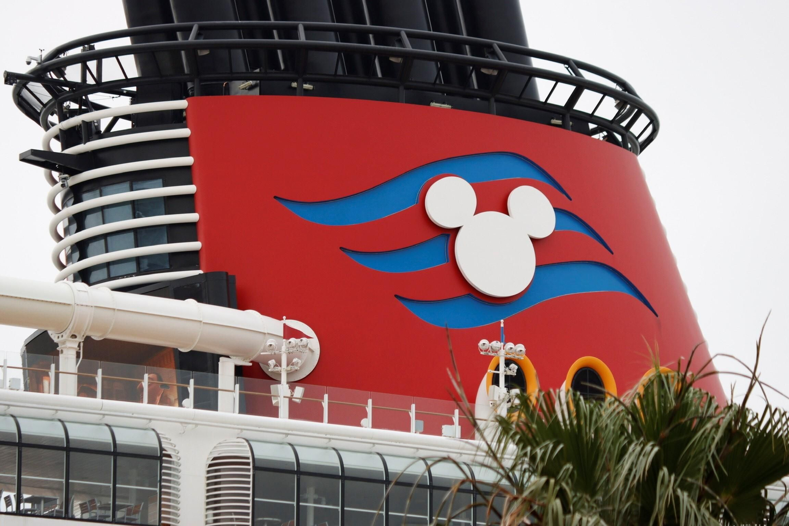 El crucero Disney Dream en su escala en Cádiz en mayo. El crucero Disney Dream en su escala en Cádiz en mayo.
