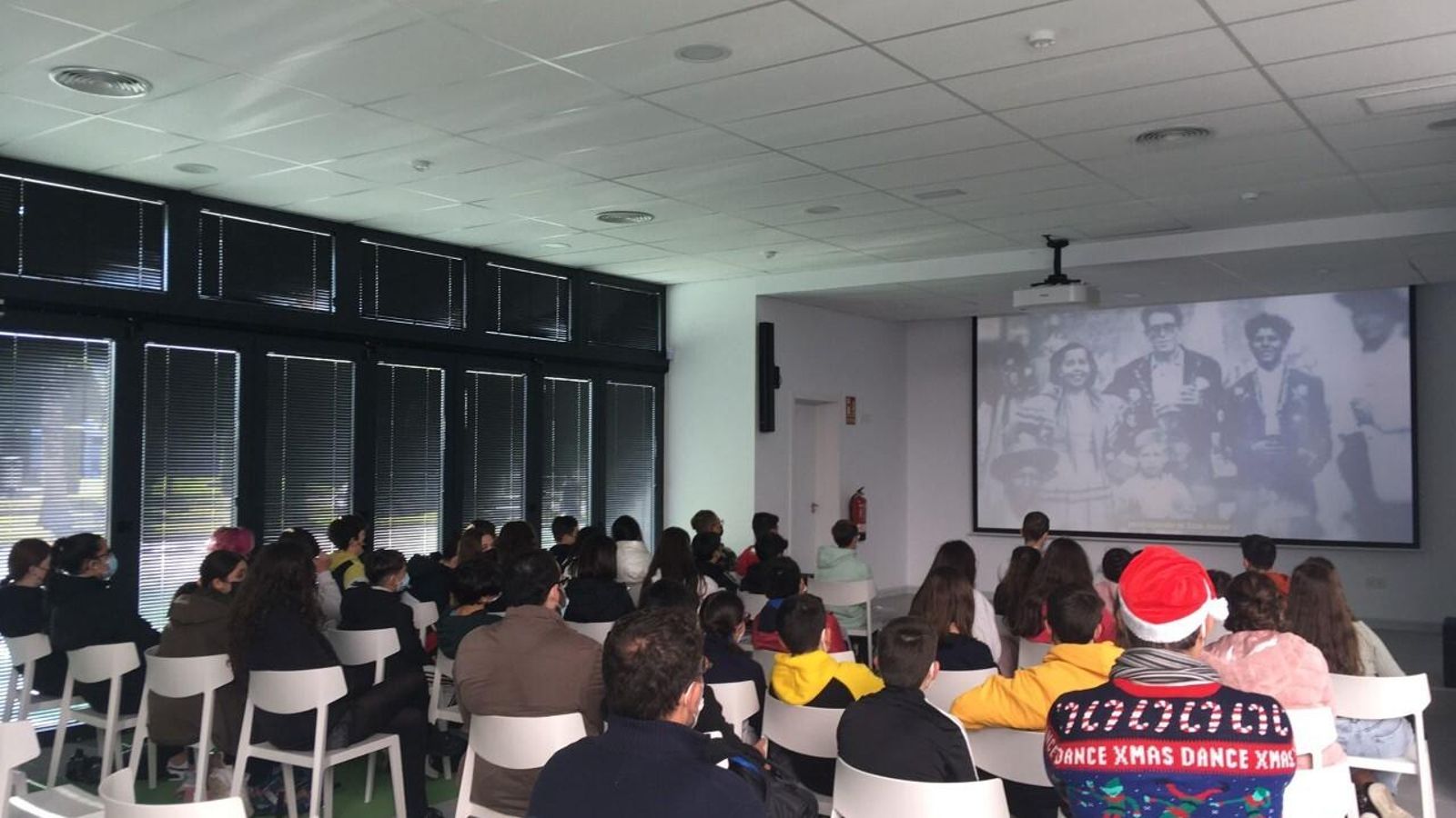 Un momento de la visita por el Museo Camarón.