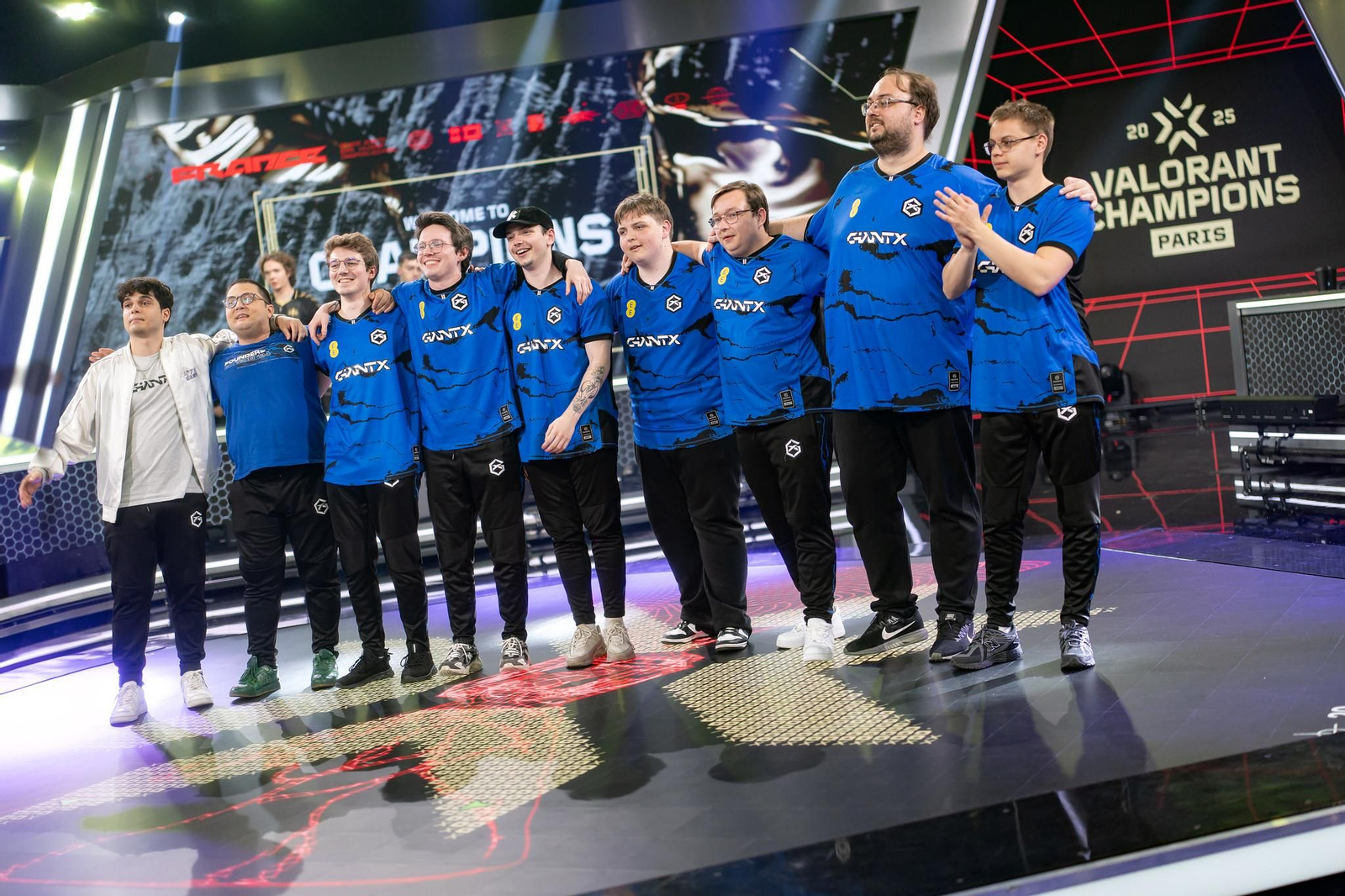 El equipo  de GIANTX.