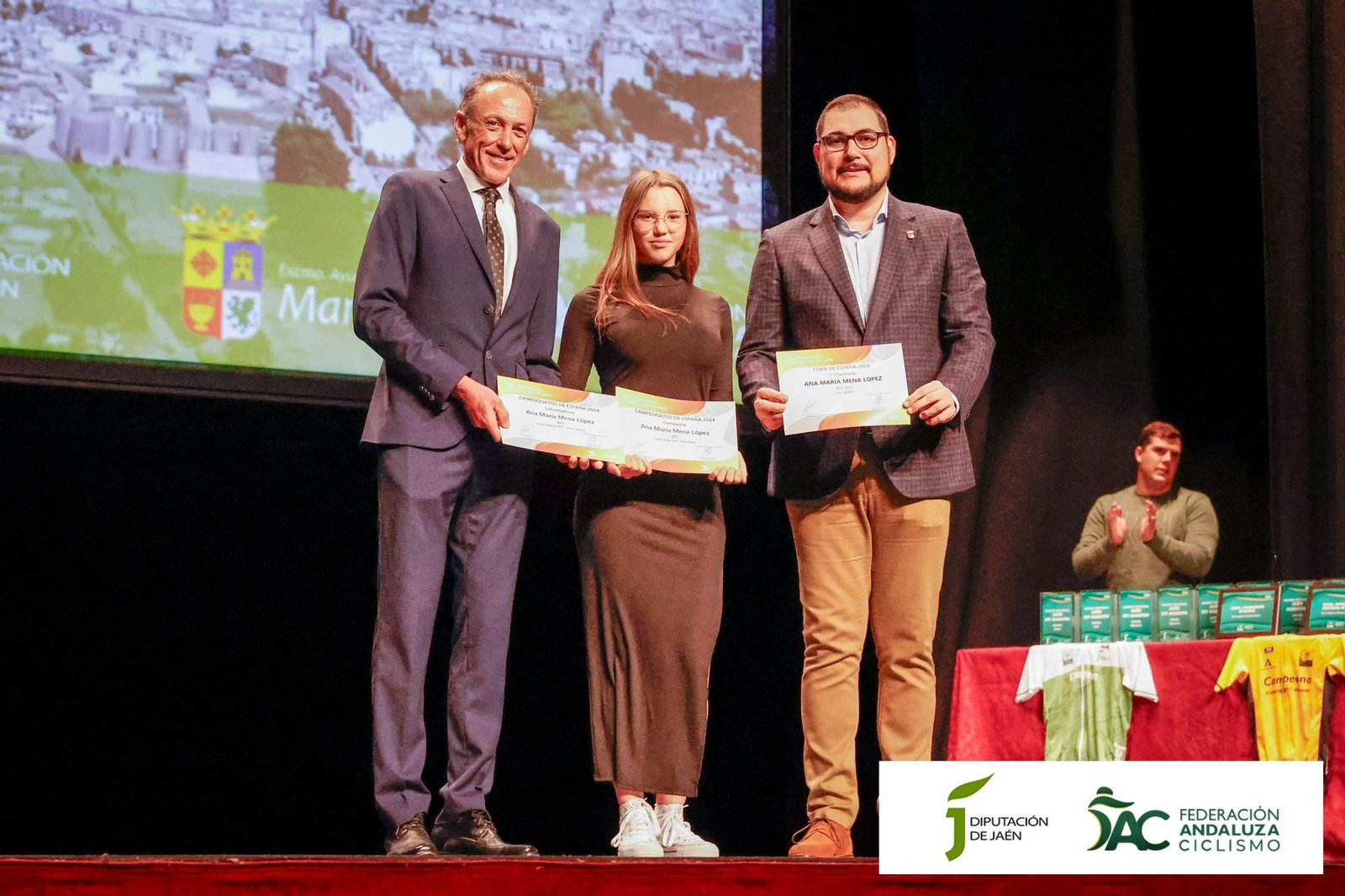 Fiesta fin de temporada del ciclismo jiennense en Martos, en imágenes