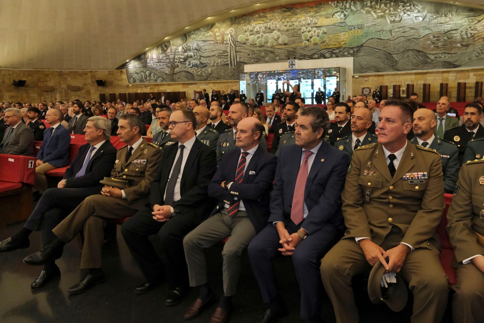Las imágenes de la celebración en Córdoba de los Santos Ángeles Custodios, patrones de la Policía Nacional
