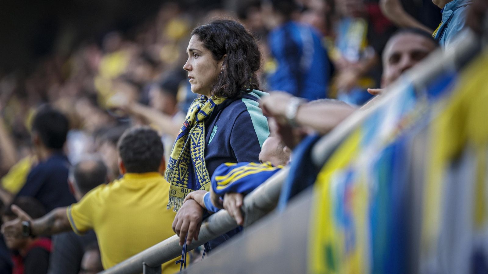 Búscate entre las imágenes del partido de fútbol entre Cádiz CF y Córdoba CF