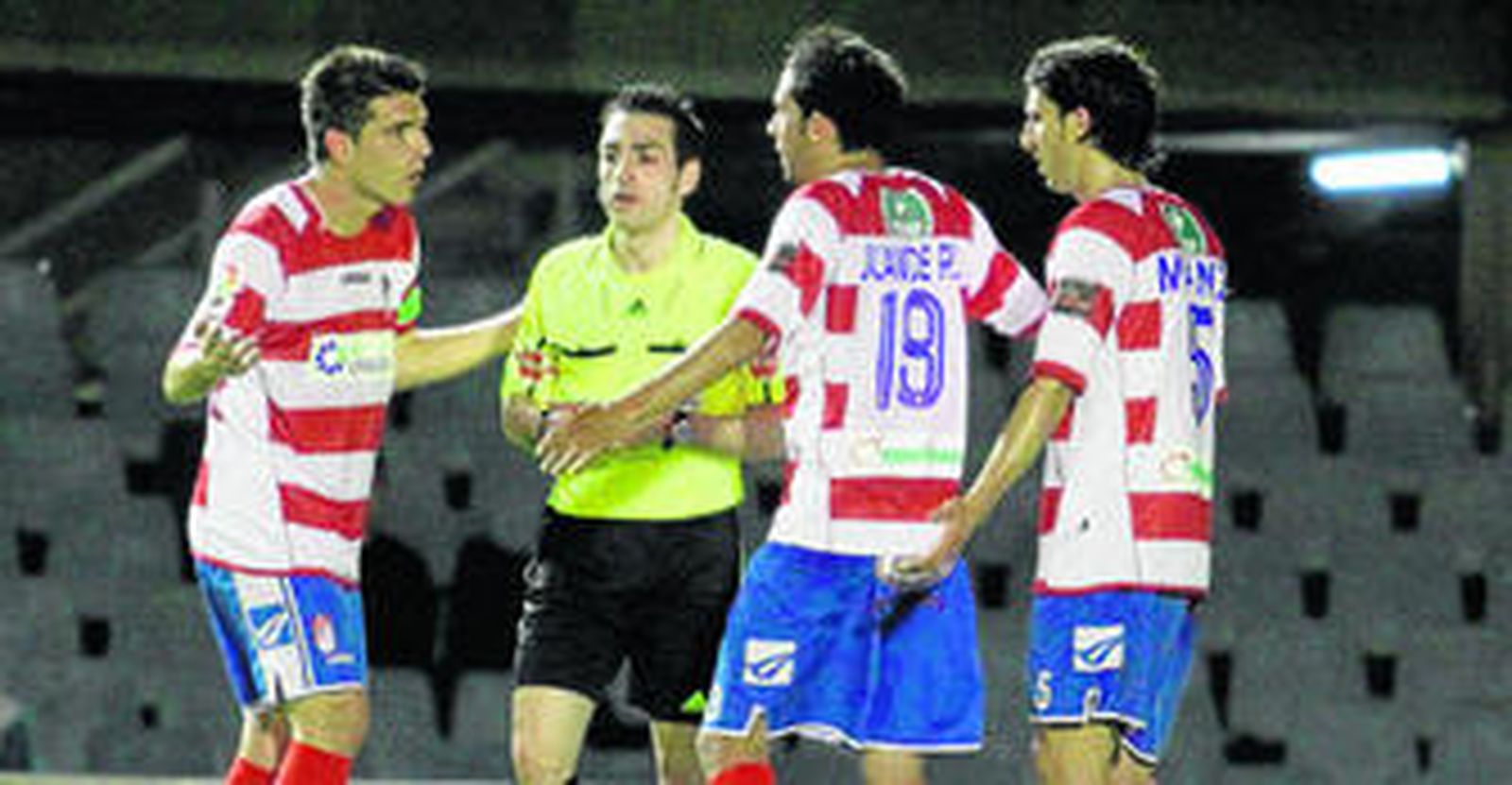 Lucena, Juande y Mainz le piden explicaciones a Prieto Iglesias.