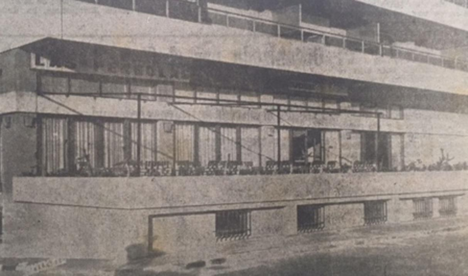 1967 hace 50 añosApertura de la Cafetería y Club Las Pérgolas