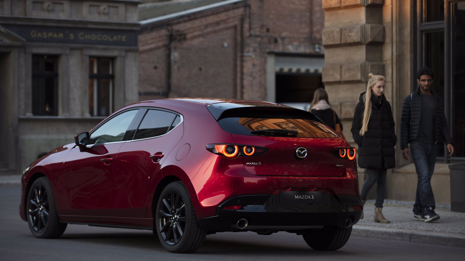 Los niveles de equipamiento del Mazda 3 se asimilan a los del resto de modelos de la marca.