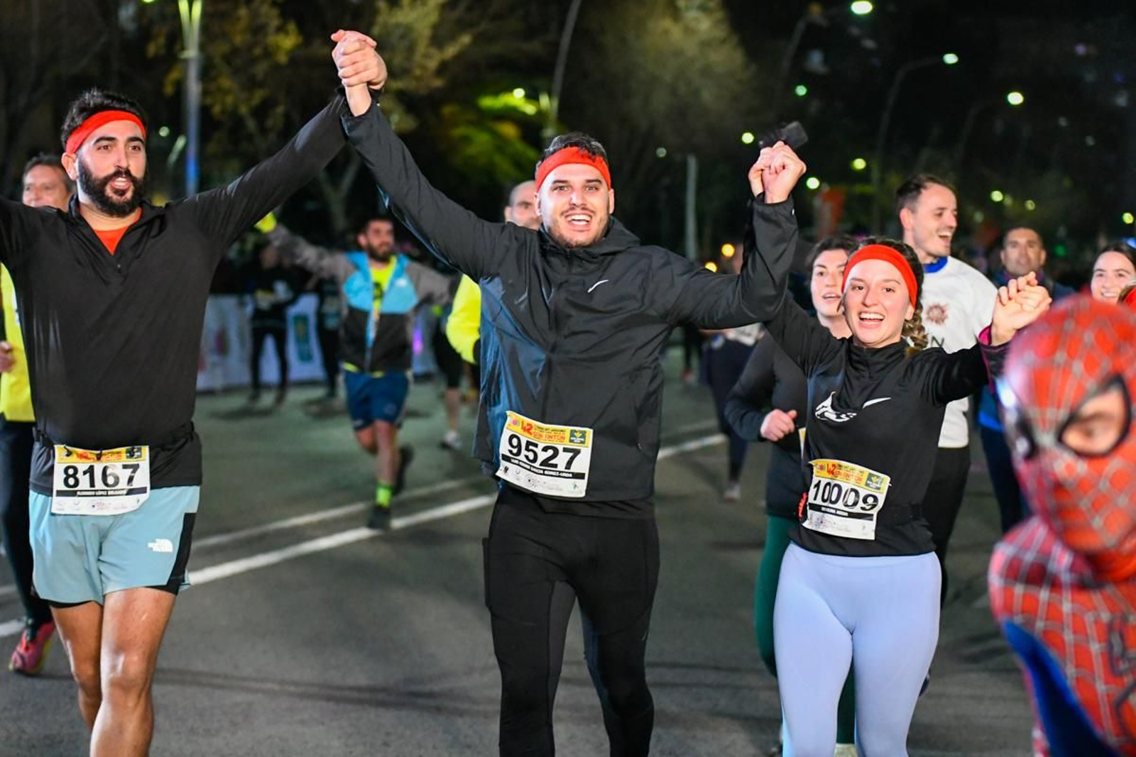 En imágenes: búscate en tu llegada a meta de la Carrera de San Antón 2025 (12)
