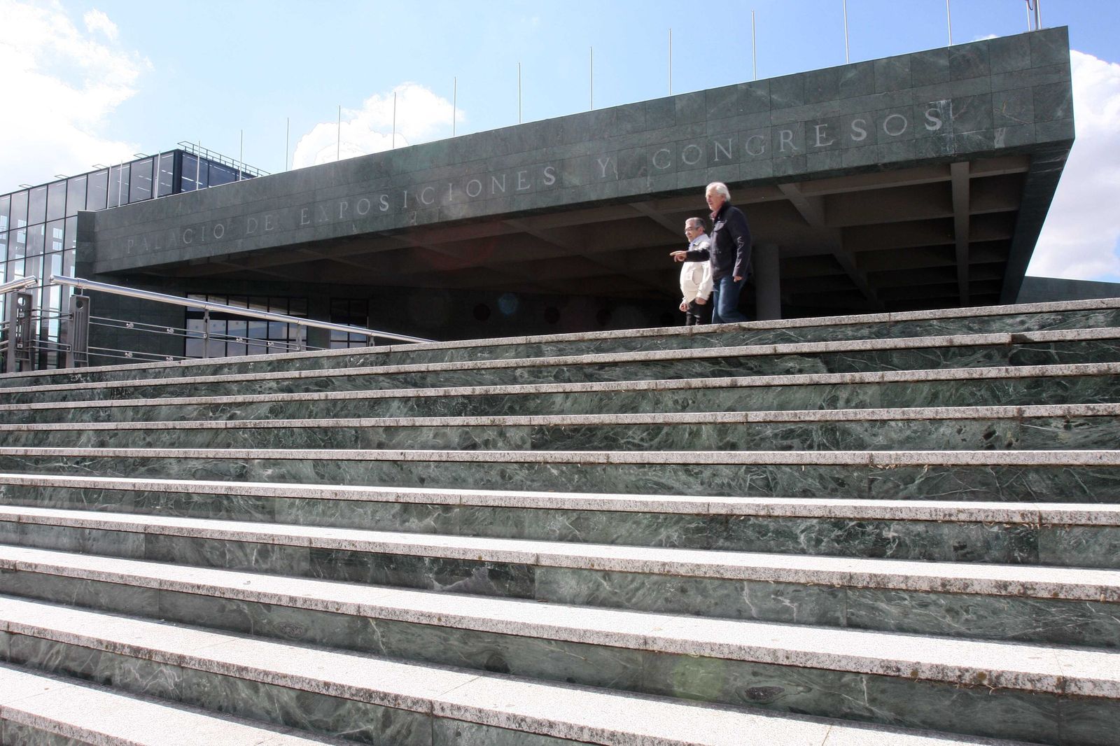 Fachada del Palacio de Exposiciones y Congresos de Granada