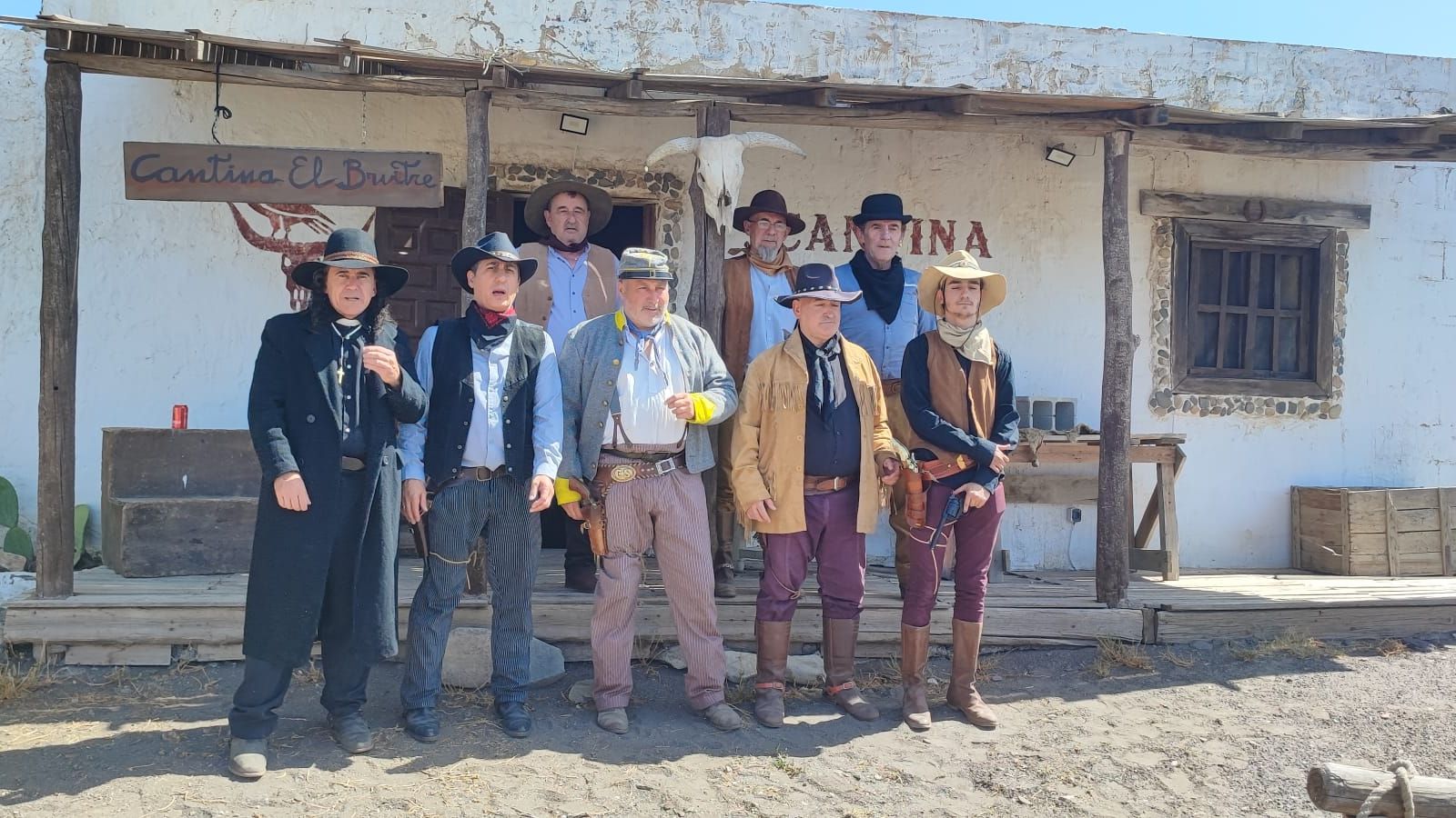 Protagonistas de la cinta en El Paso.