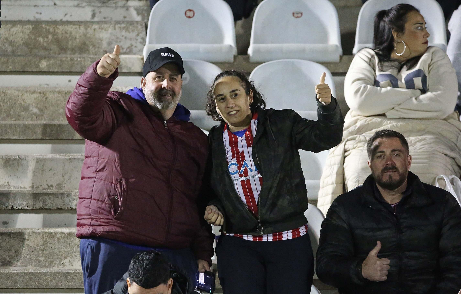 Búscate en el Nuevo Mirador durante el Algeciras - Atlético de Madrid B