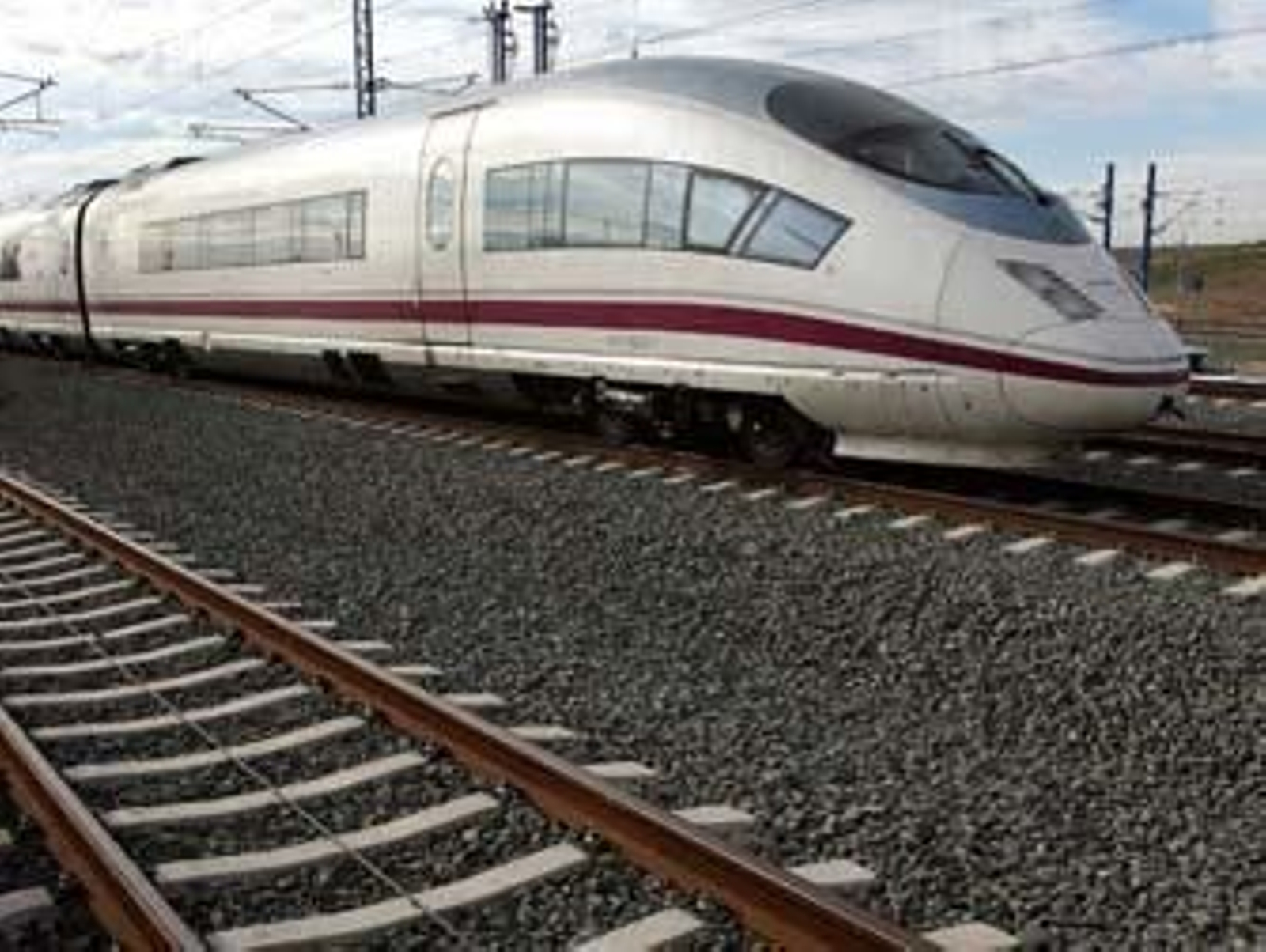 Los precios del AVE Sevilla-Madrid bajarán en febrero hasta los 22 euros