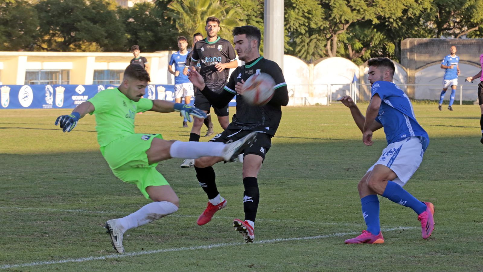 Imágenes del Xerez CD y el CD Rota en el Pedro S. Garrido