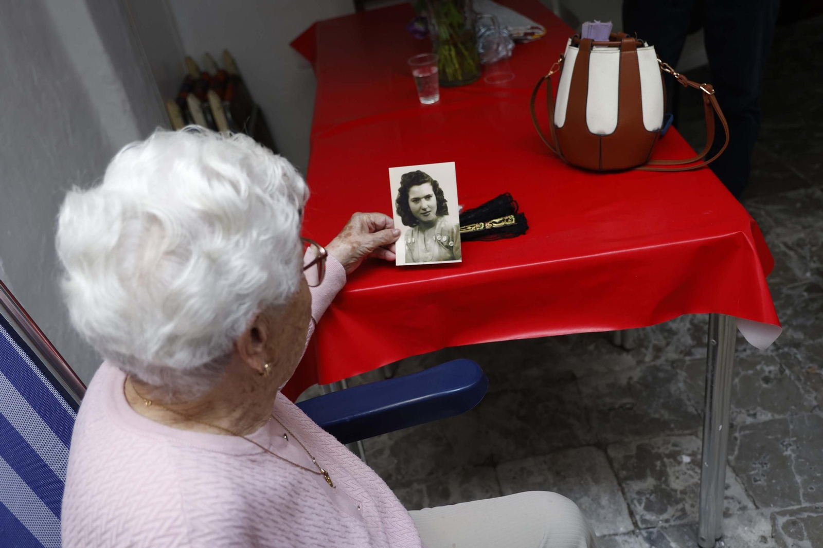 La vecina de Tarifa Juana Medero cumple 100 años rodeada de su familia
