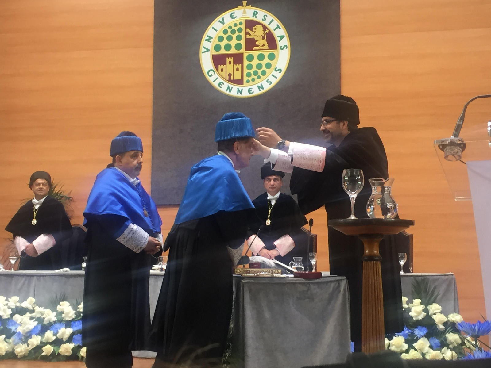 Antonio Pascual, investido doctor honoris causa por la Universidad de Jaén