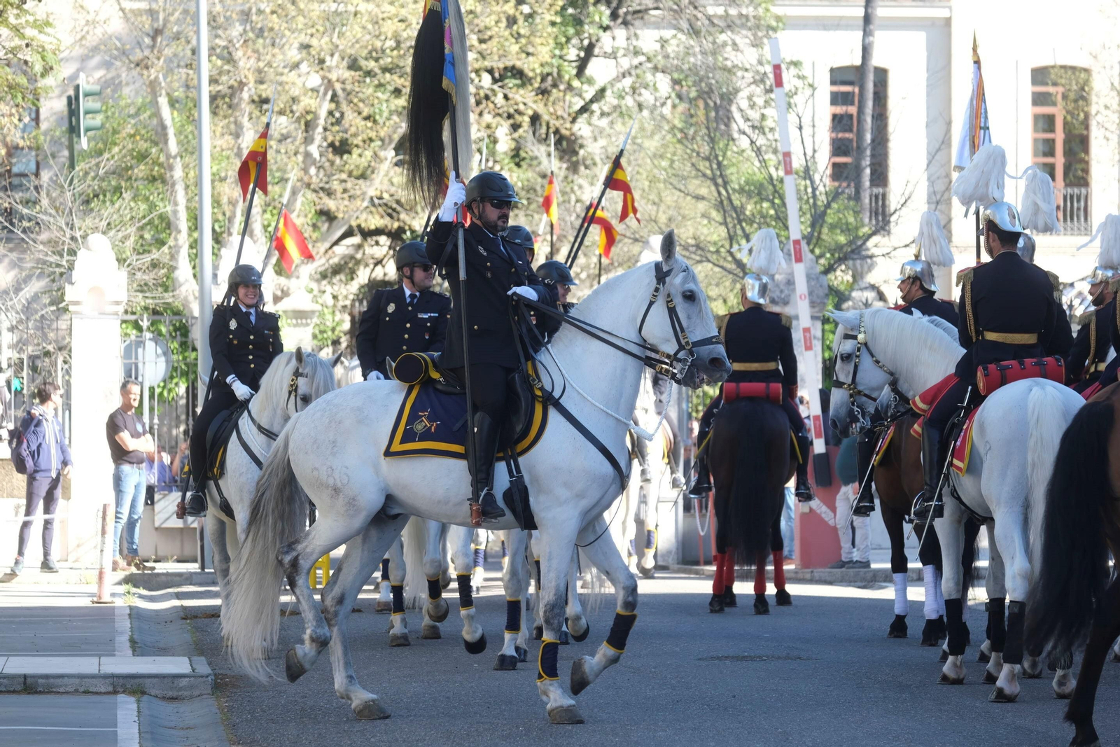 El desfile ecuestre con motivo de los 175 años de la Facultad de Veterinaria de Córdoba, en imágenes