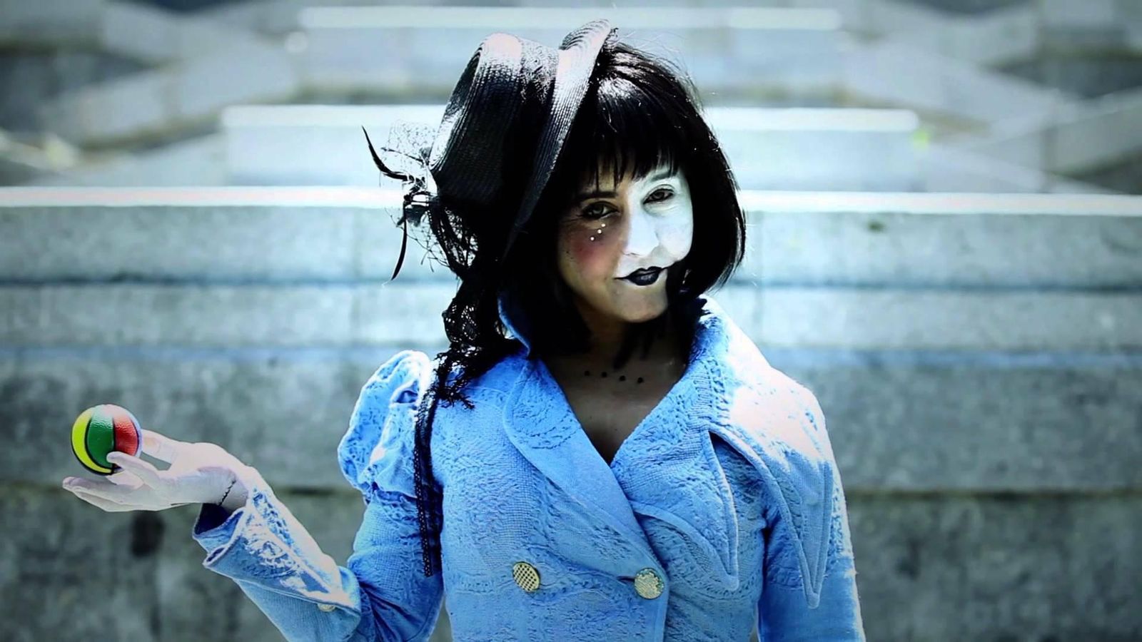 Mai presenta 'Por arte de magia'.