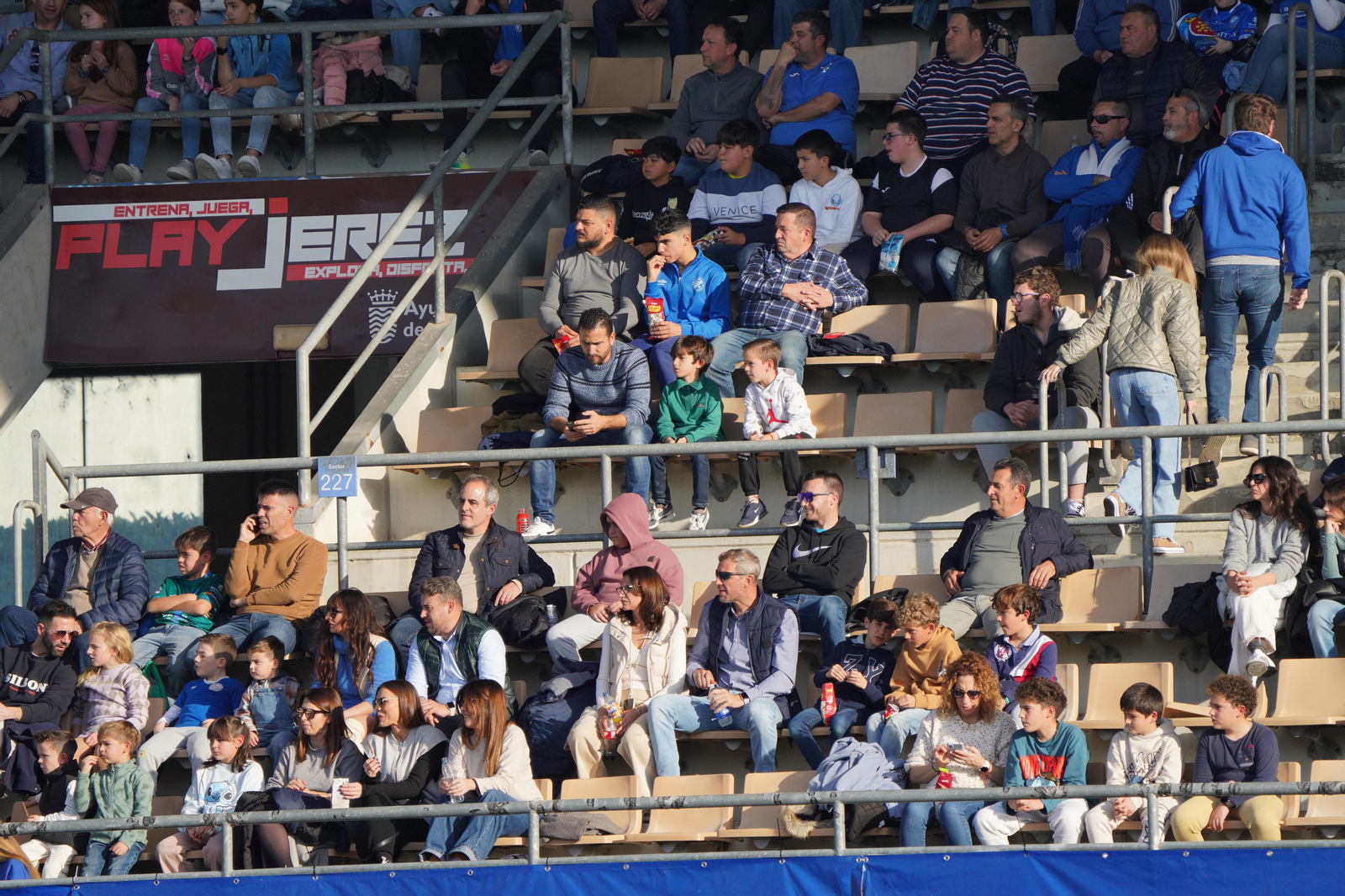 Búscate en el partido del Xerez DFC - Bollullos