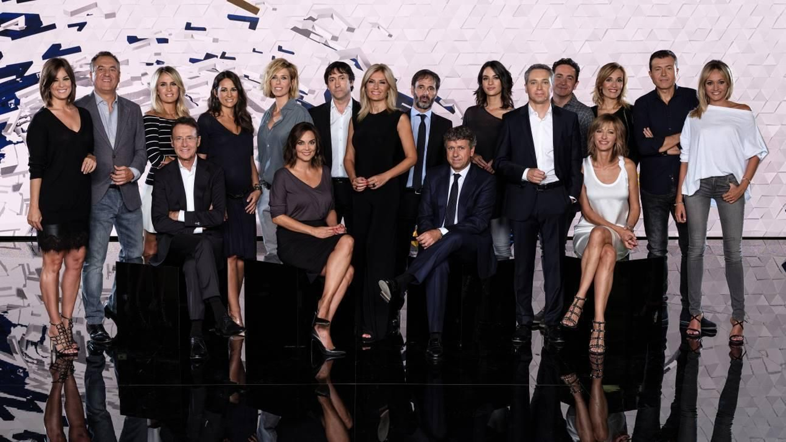 Antena 3 Noticias estrena plató. Antena 3 Noticias estrena plató.