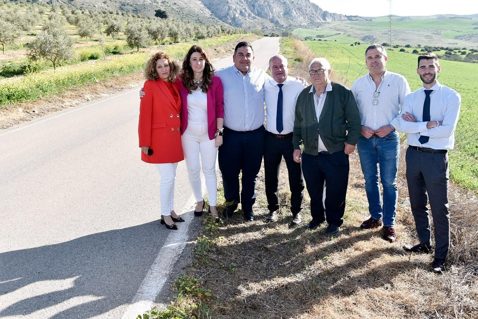 Visita de responsables del Ayuntamiento y Diputación a la carretera. Visita de responsables del Ayuntamiento y Diputación a la carretera.