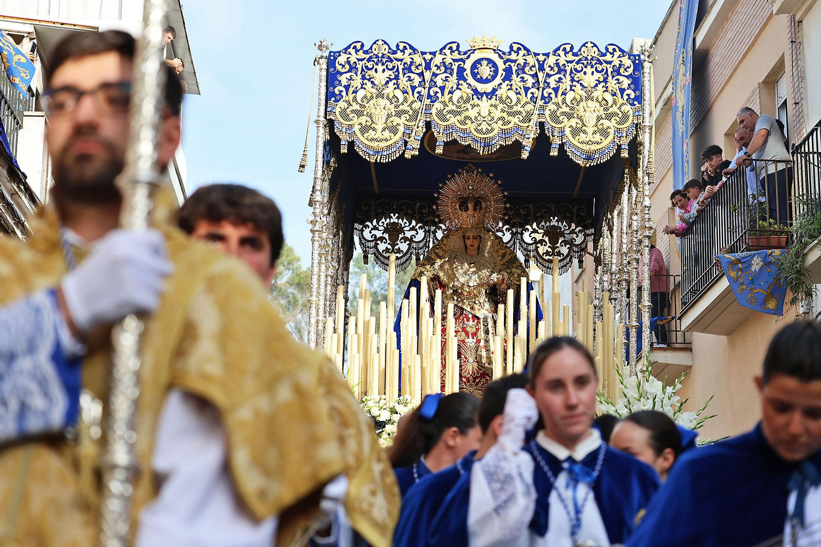 Imágenes de la VIrgen de Los Dolores por su barrio de las Colonias