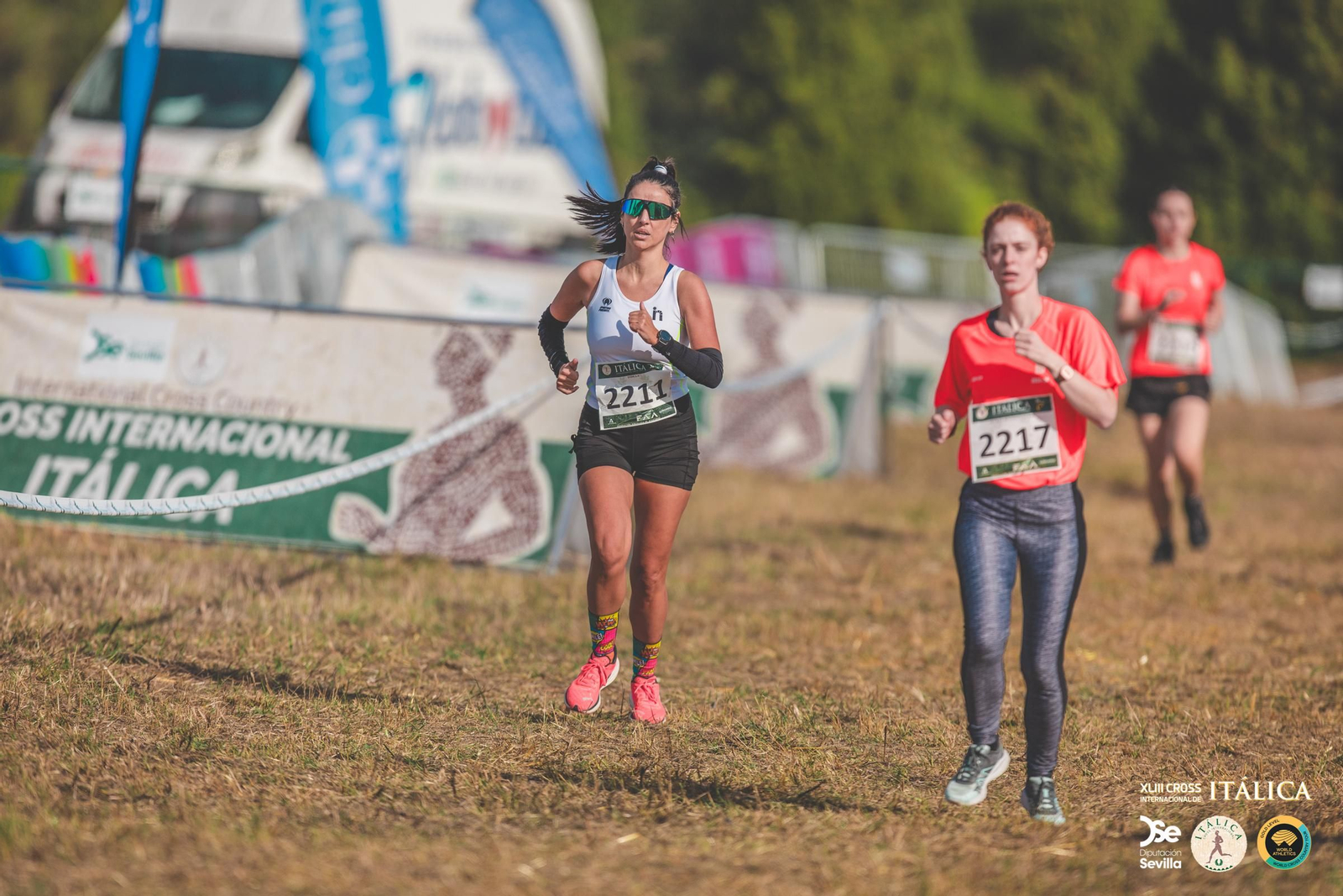 Búscate en las fotos del Cross de Itálica 2025 | 3