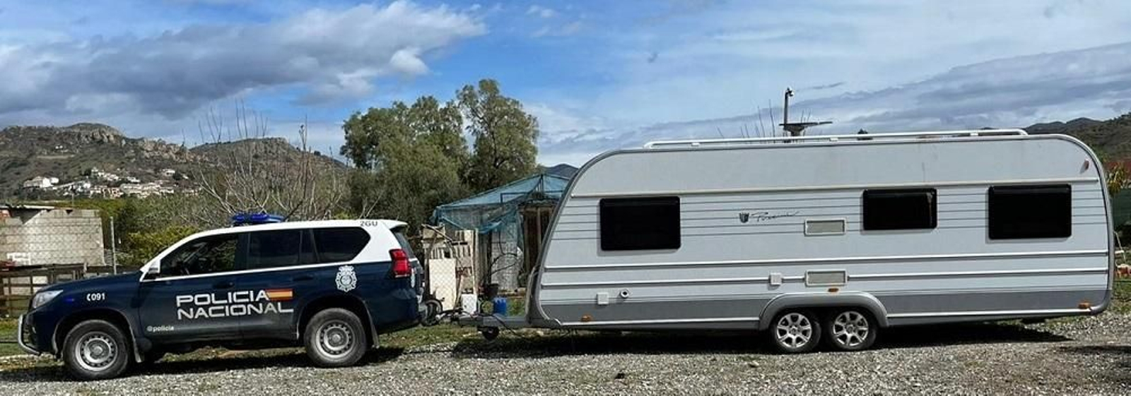 Caravana recuperada por la Policía Nacional, tras ser robada en Estepona.
