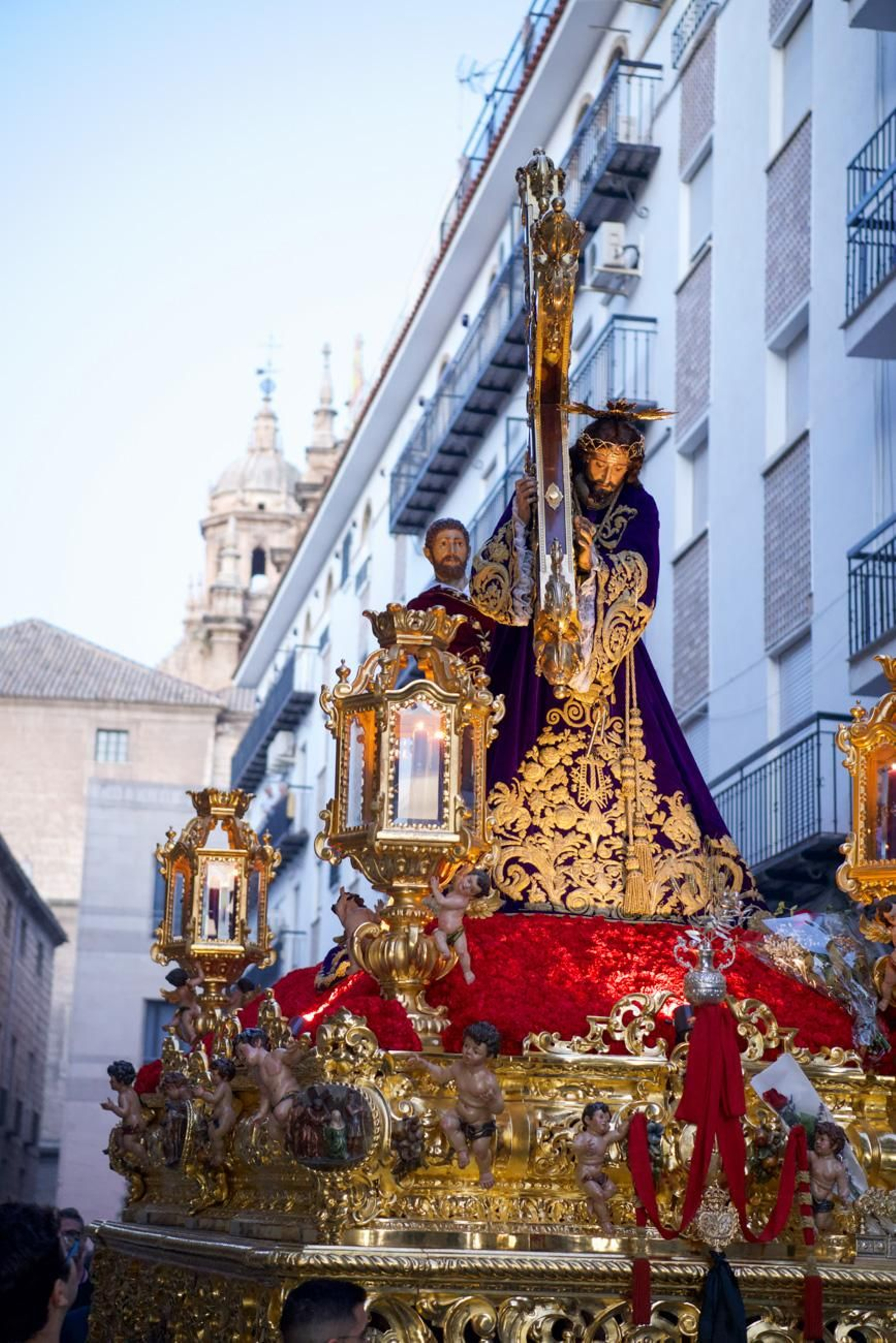 El Abuelo abre el camino de la histórica Magna en Jaén