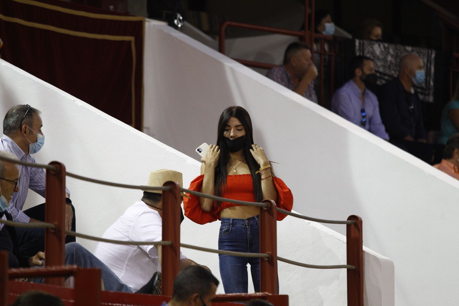 Fotogalería corrida de toros. Cayetano Rivera, Paco Ureña y Roca Rey. Roquetas de Mar.