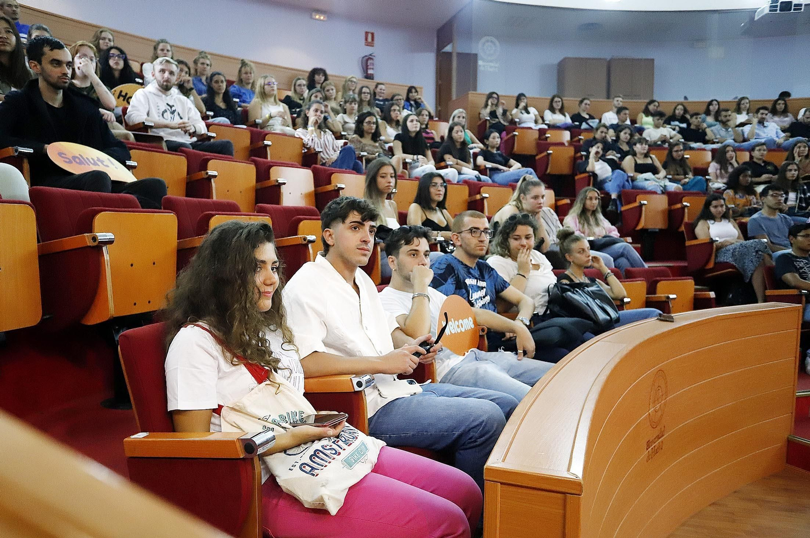Imágenes de la bienvenida a los Erasmus en la Universidad de Huelva