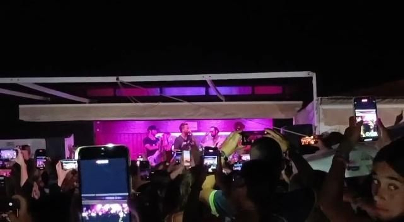 Un fragmento del vídeo en el que sale Dani Martín actuando en Zahara