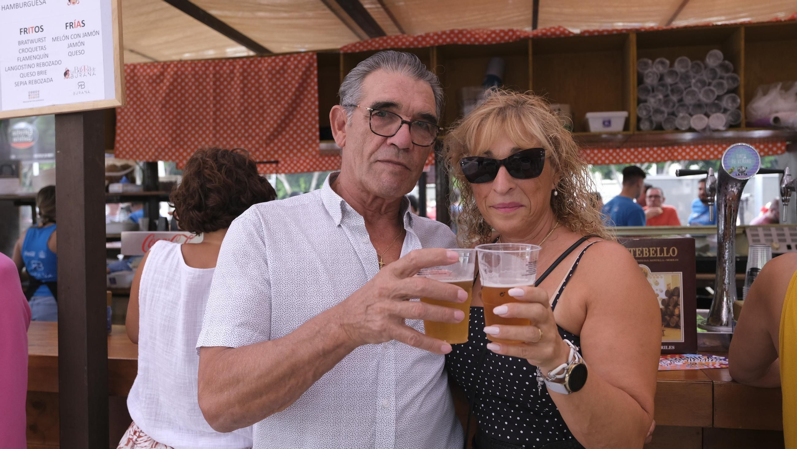 Los almerienses disfrutan del lunes en la Feria del Mediodía